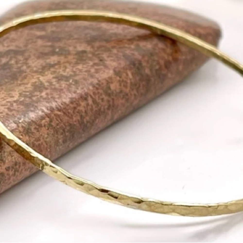 Beautifully Handcrafted Solid 14k Yellow Gold Hammered Texture Bangle